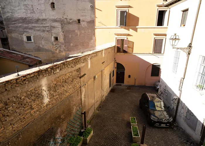 Monti Elite House *